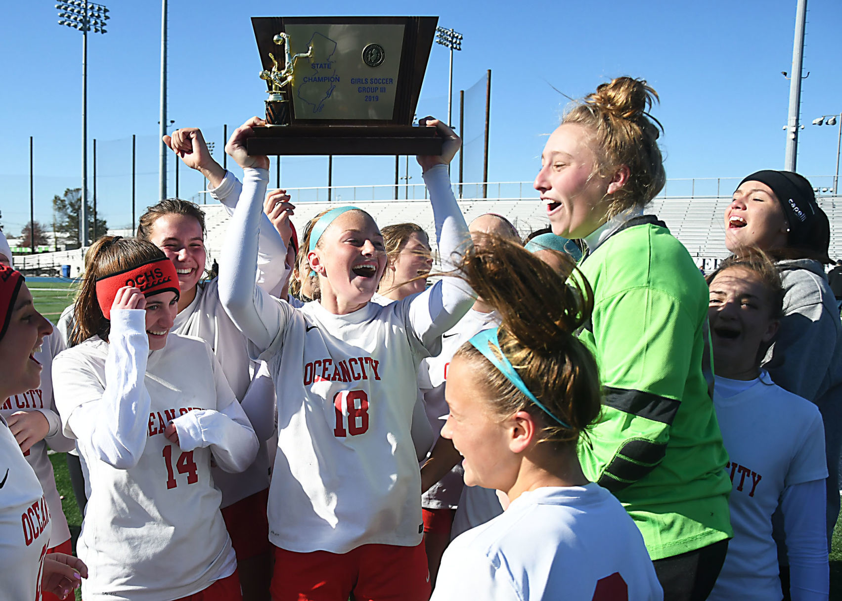 111719_spt_ocgirlssoccer00123688
